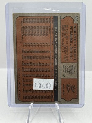 1972 Topps #309 Roberto Clemente Pittsburgh Pirates - some corner/edge wear