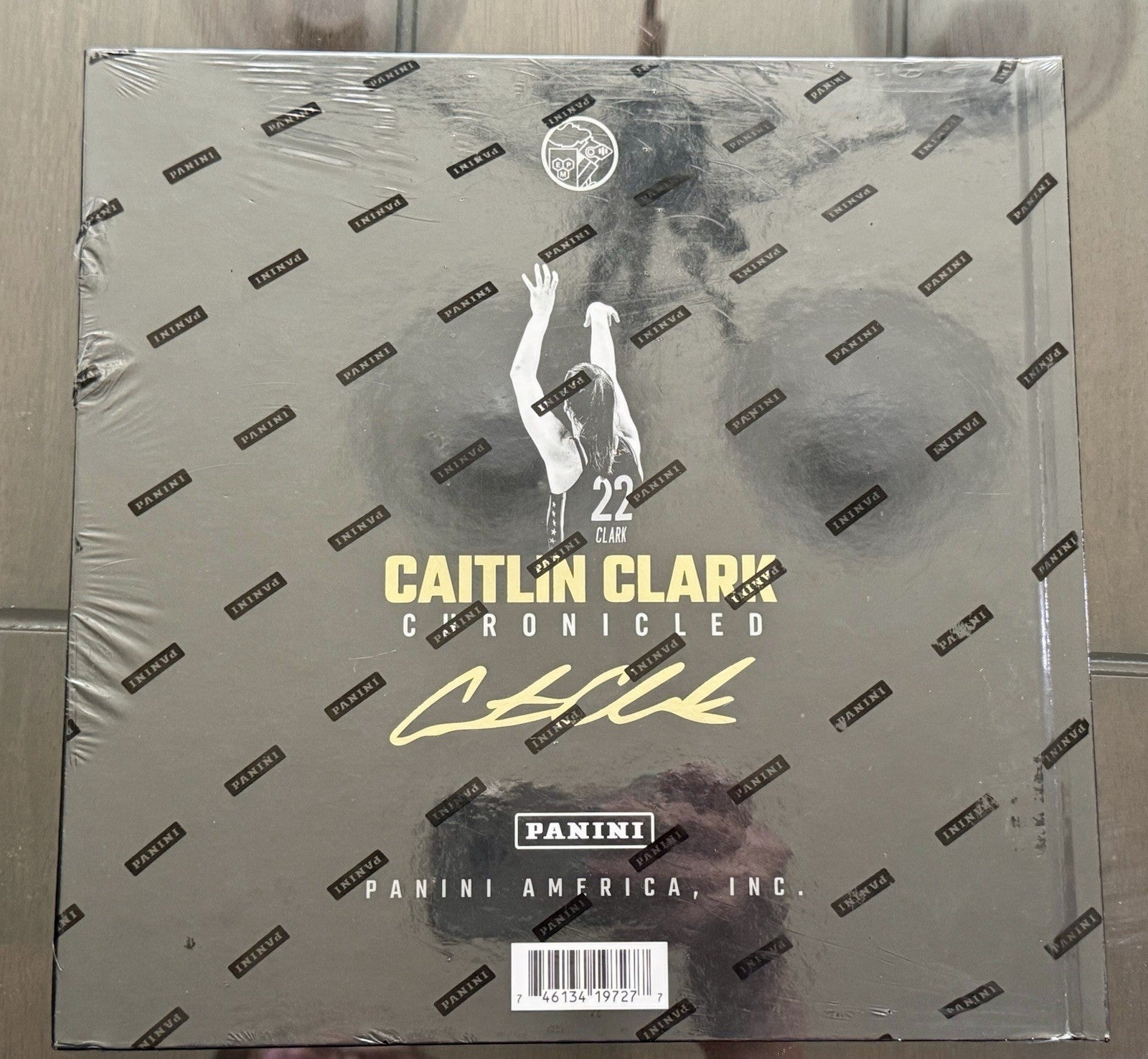 2025 Panini Caitlin Clark Chronicled Book with 32 Cards WNBA - Factory Sealed
