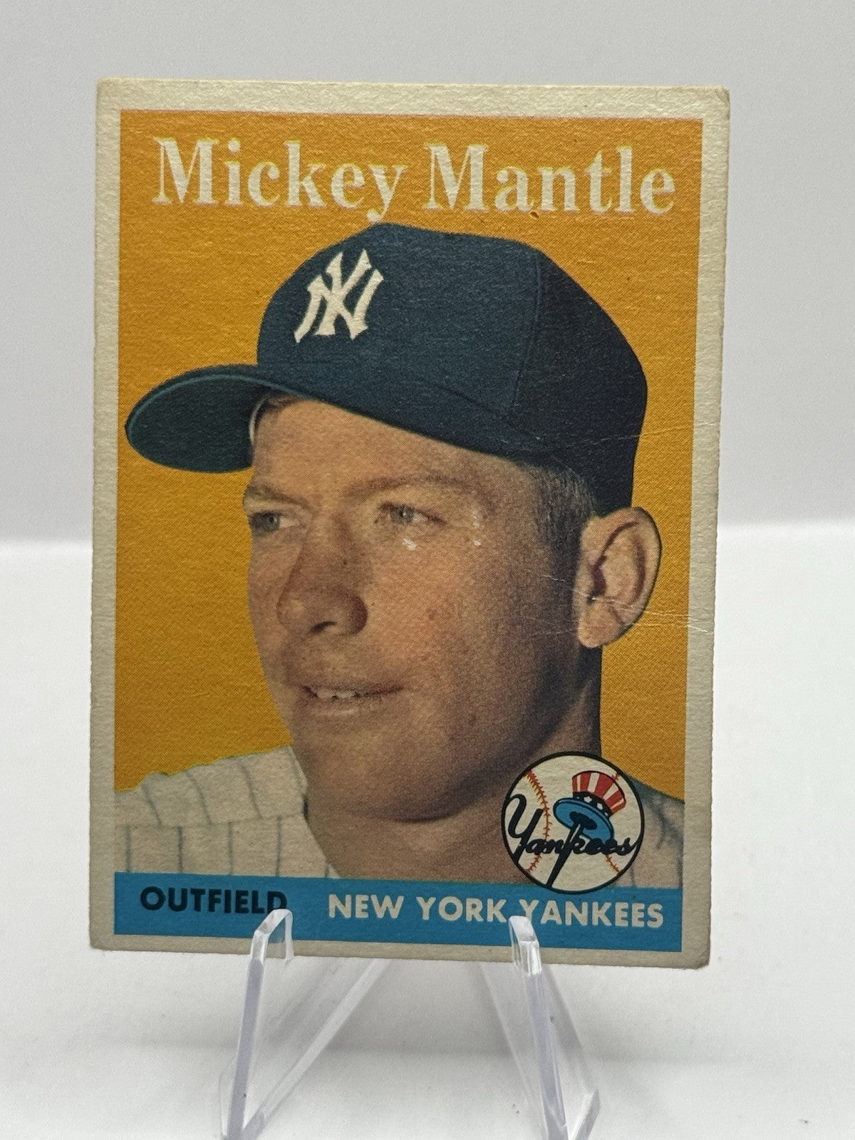 Mickey Mantle 1958 Topps #150 New York Yankees - surface creases, soft corners